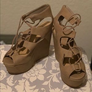 Brand New Dereon Wedges